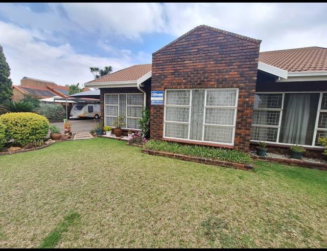 3 BEDROOM HOUSE FOR SALE IN VANDERBIJLPARK SW 2